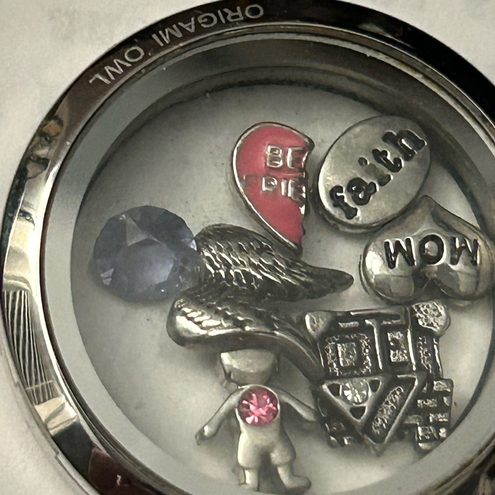 Origami Owl Silver Floating Locket Pendant with Charms - Picture 6 of 9